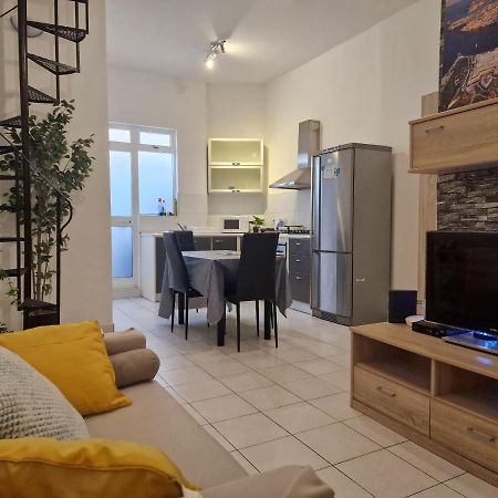 Balesa Property - Modern Duplex House In Central Sliema Exteriör bild