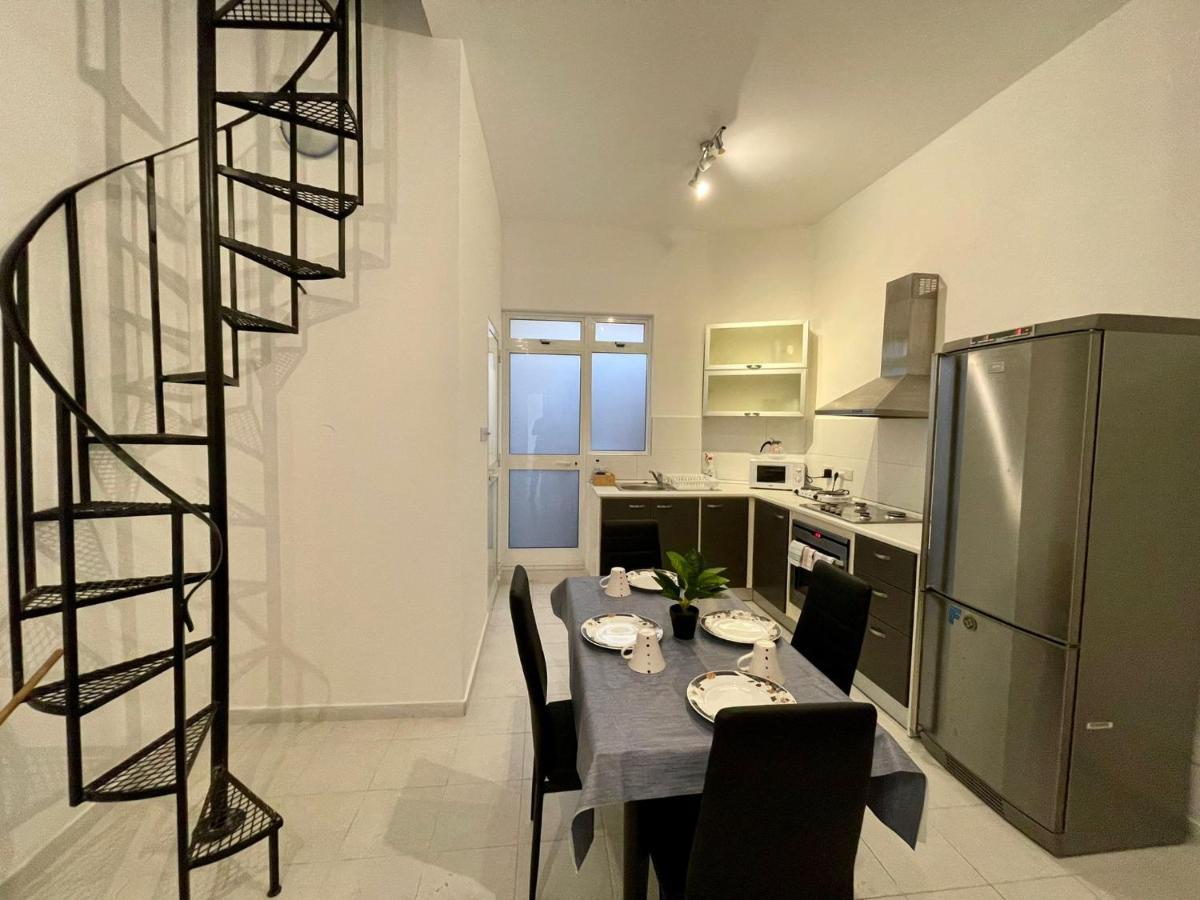 Balesa Property - Modern Duplex House In Central Sliema Exteriör bild